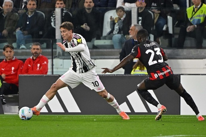 英超下课主帅赔率榜：法尔克居首，埃迪豪次席、斯洛特第五（英超主帅下课赔率：法尔克领跑，埃迪豪第二，斯洛特第五）