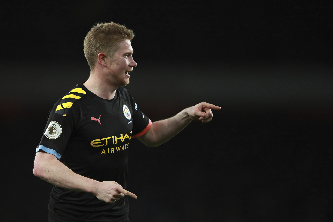 ESPN：曼联计划明年夏窗再引进中场，届时球队将有足够资金