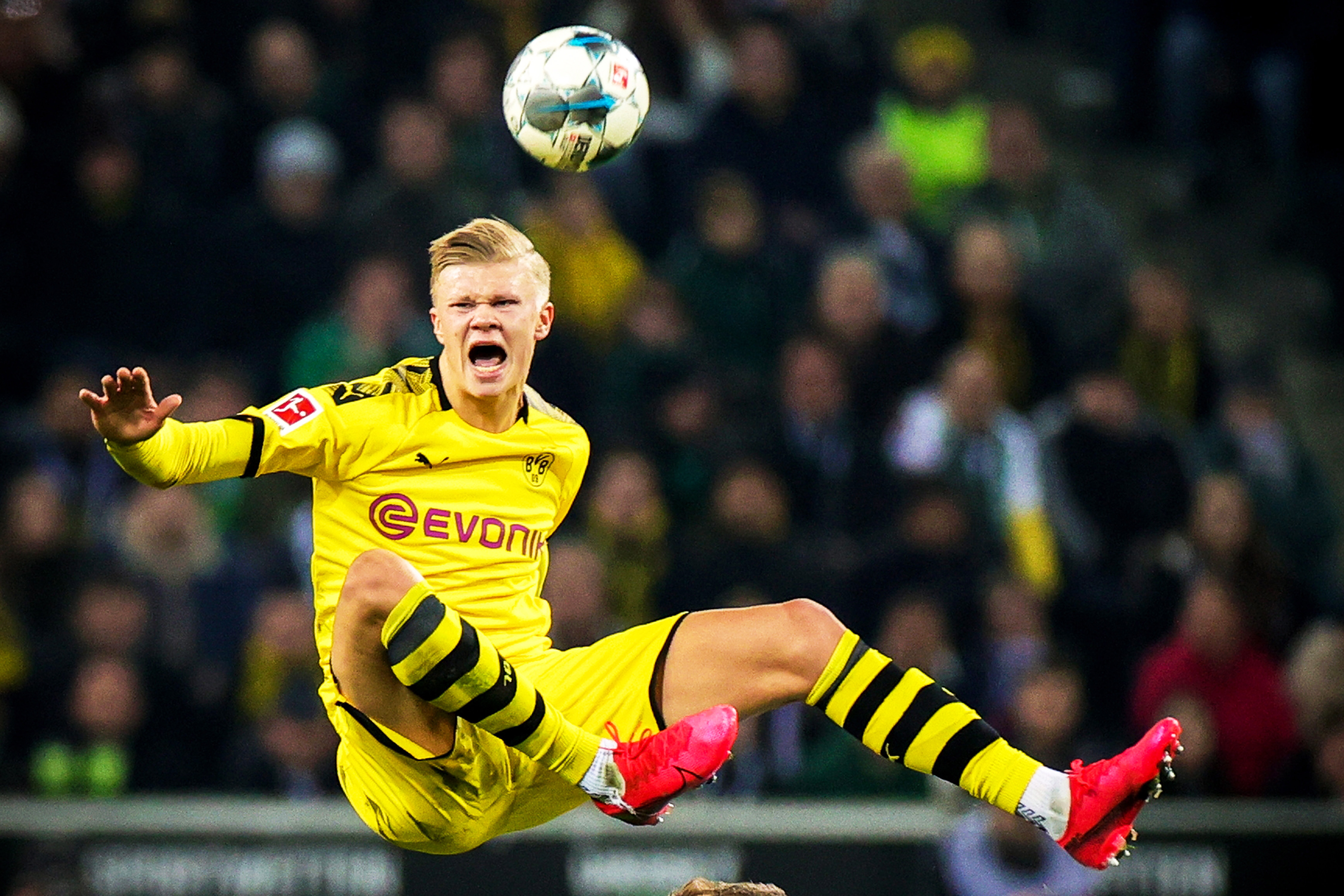 《在场外》视频栏目｜对话辽宁铁人：家乡、平常心和关于中超的明天（在场外特别视频：与辽宁铁人聊家乡、平常心及中超的未来）