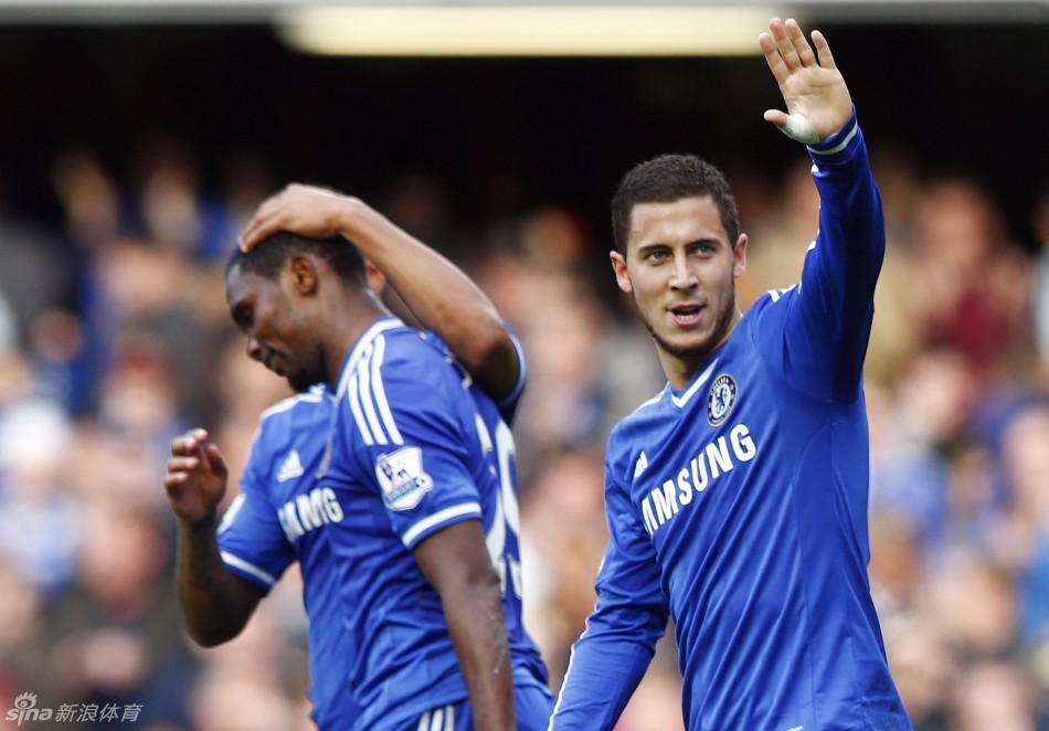 每体：巴萨不会为合同只剩半年的中卫付转会费，想来只能免签（每体：巴萨无意为合同剩半年的中卫支付转会费，若想加盟只能自由身）