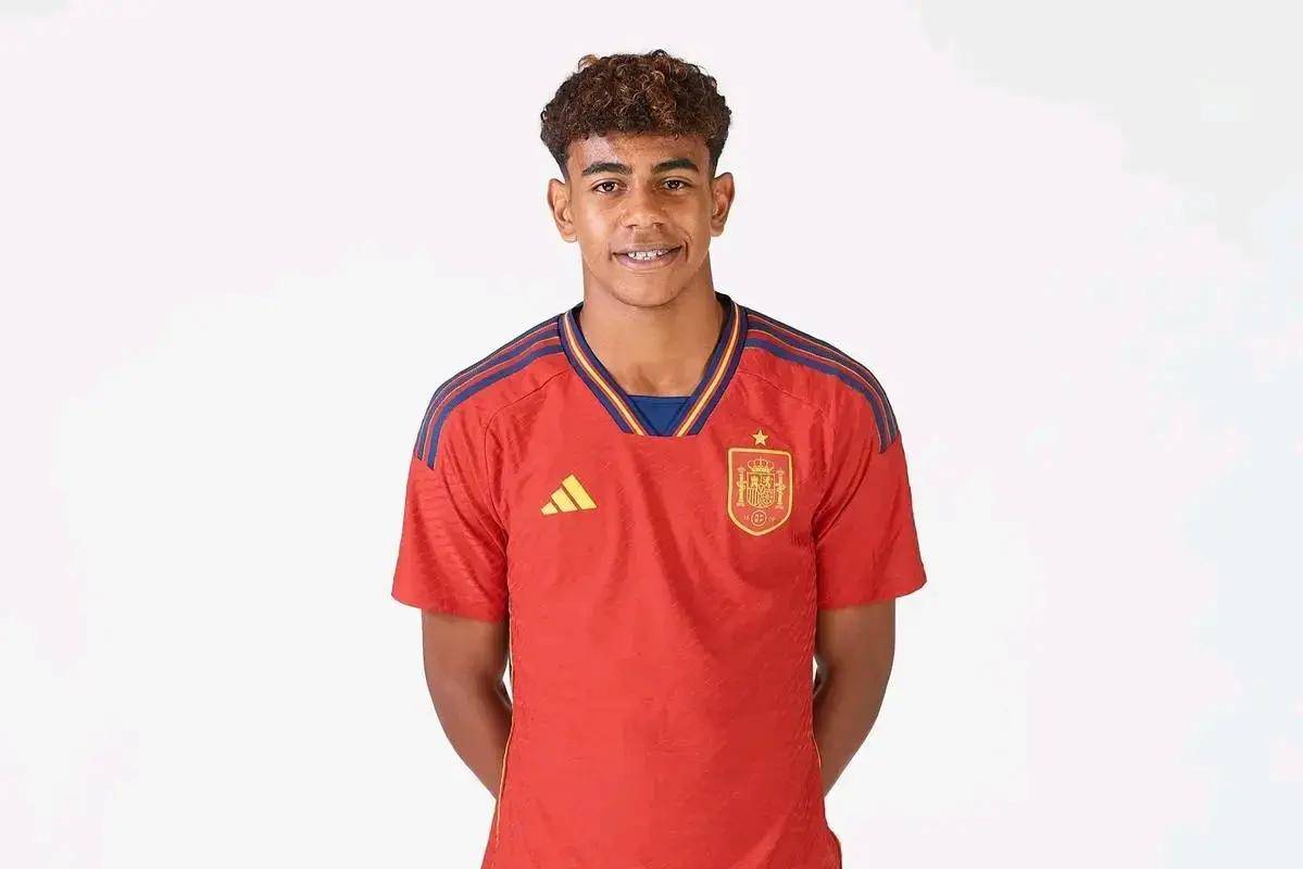 杜兰特1141场比赛砍下31000分，追平詹姆斯并列历史第三快